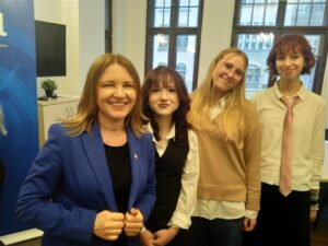 Sukces uczniów w regionalnym konkursie „Ja obywatel(ka) (5)
