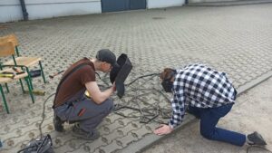 metalowy zając (4)