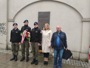obchody Dnia Holdu i Pamieci Ofiar Rezimu Komunistycznego 1 300x226