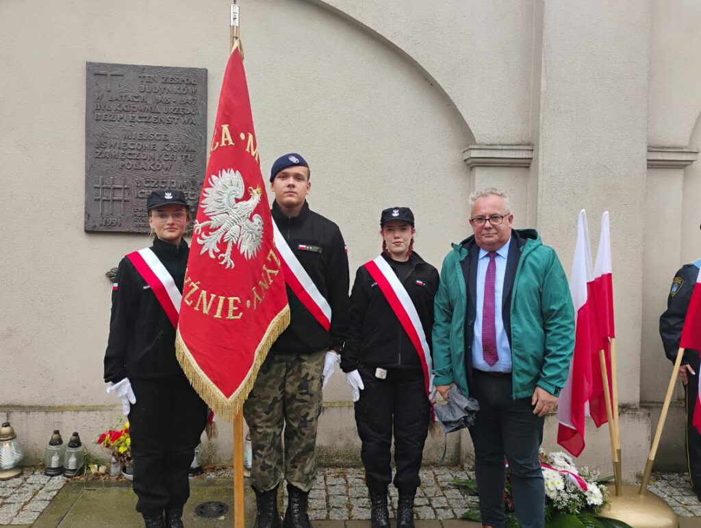obchody Dnia Holdu i Pamieci Ofiar Rezimu Komunistycznego 2 1024x771